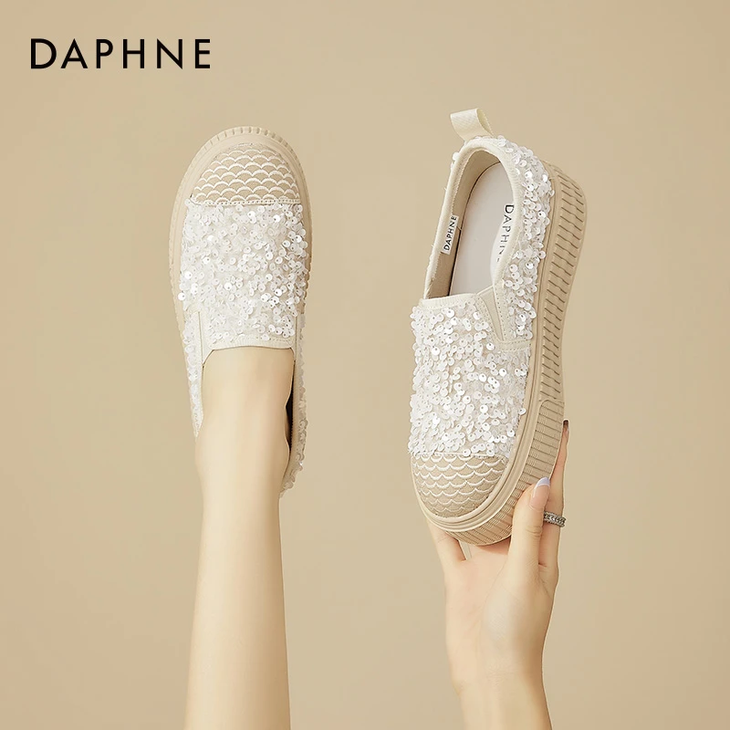 达芙妮厚底亮片渔夫鞋女鞋子2025冬新款休闲一脚蹬平底小白鞋板鞋