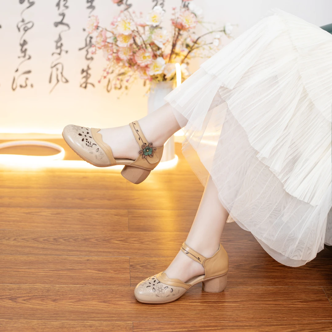 5116夏季新款女凉鞋百搭中跟妈妈鞋舒适软底中老年凉鞋