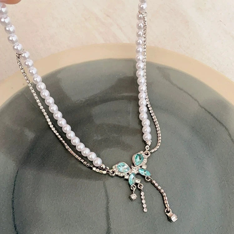 女生亮闪蝴蝶精致项链配饰64275W017