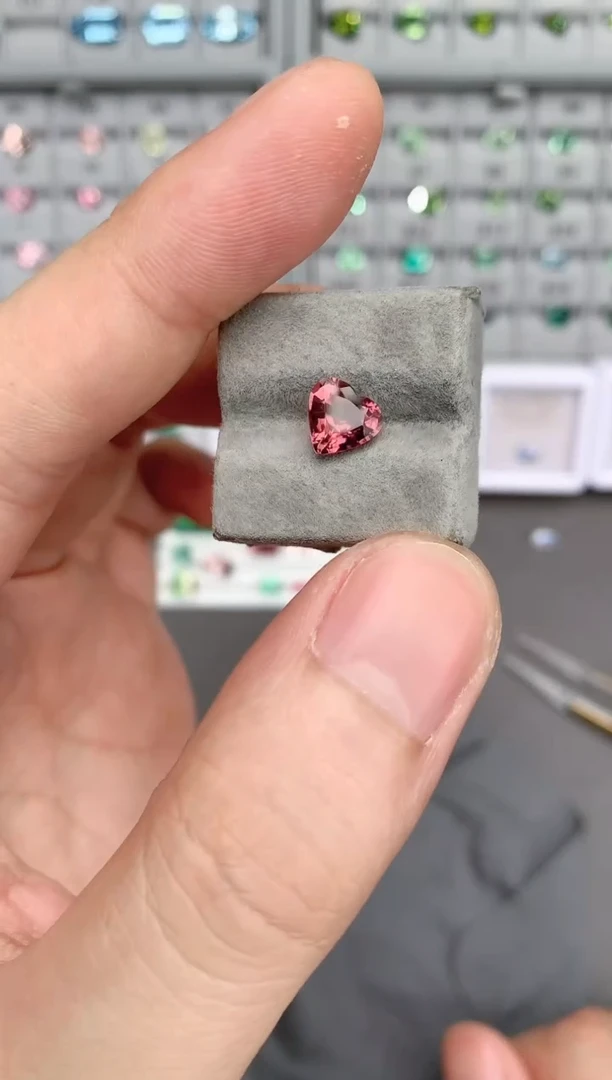 【闪购商品】定制碧玺裸石未镶嵌1.67ct