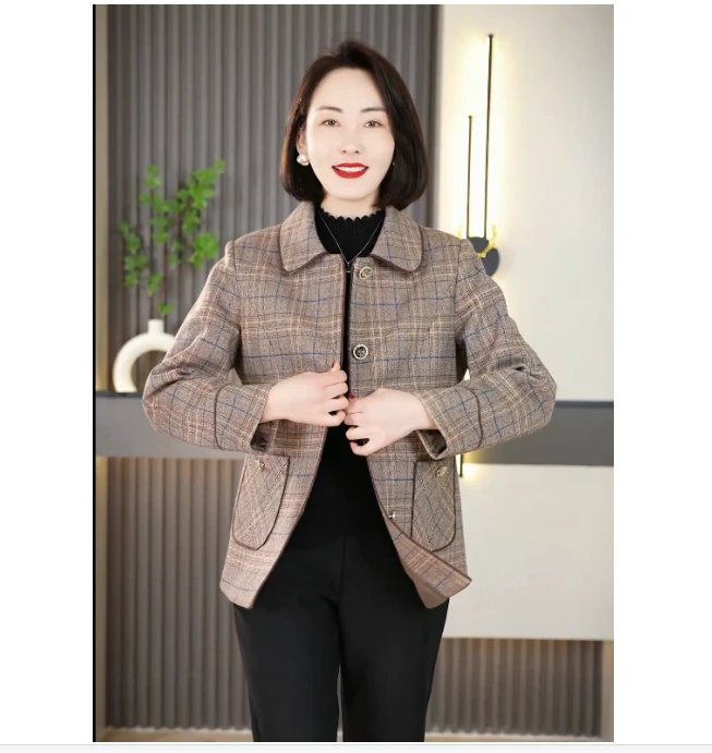中老年妈妈外套春秋装格子衣服洋气奶奶装太太老年人时尚翻领上衣