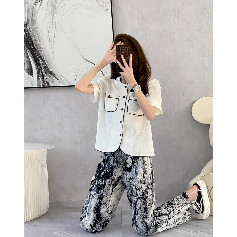 短袖女夏季女装2023年新款独特衬衫女夏款小众设计感短款白色上衣