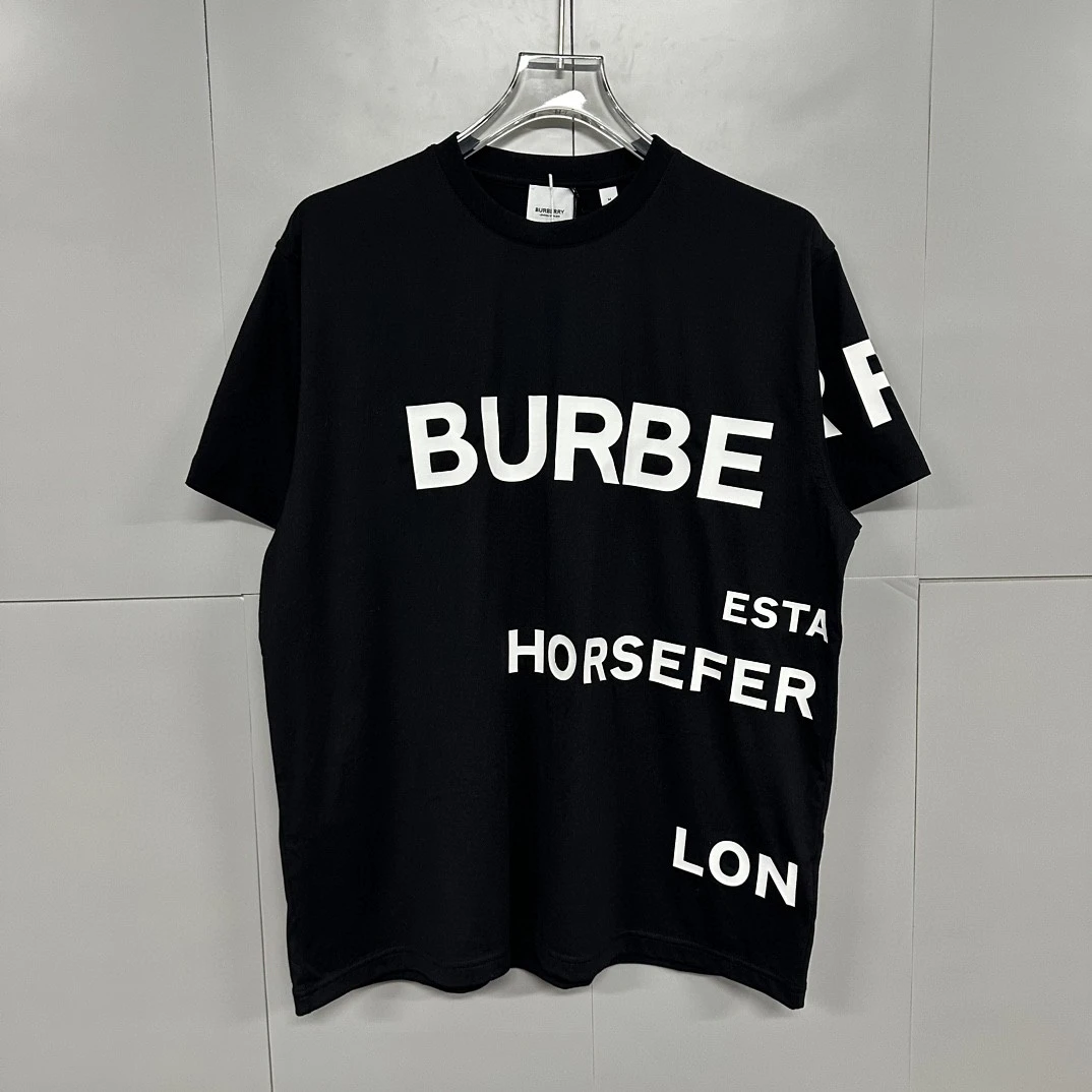 全新未使用  Burberry 巴宝莉错位字母logo短袖 M码 D12152