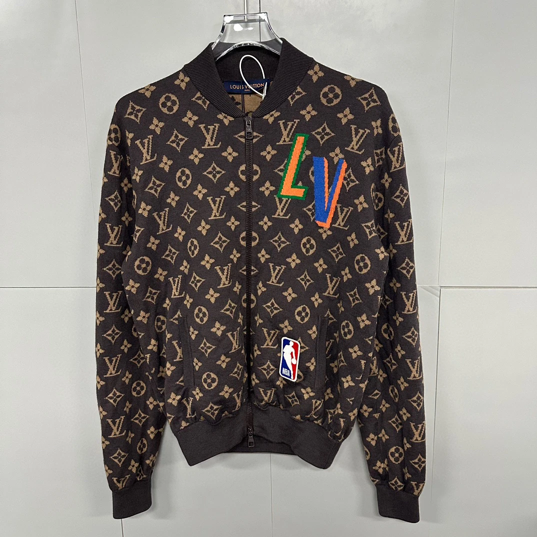 全新未使用  LV NBA联名满印针织外套 S码 P01002
