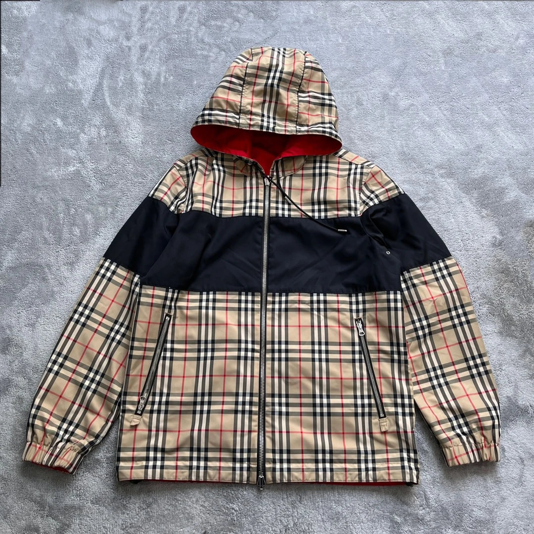 全新未使用  Burberry 巴宝莉 经典格纹双面穿冲锋衣 L码