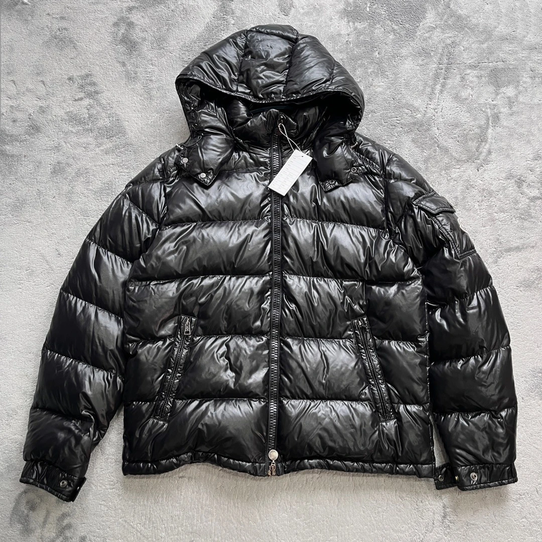 全新未使用  Moncler 蒙口 经典黑色maya款羽绒服2码 X20349