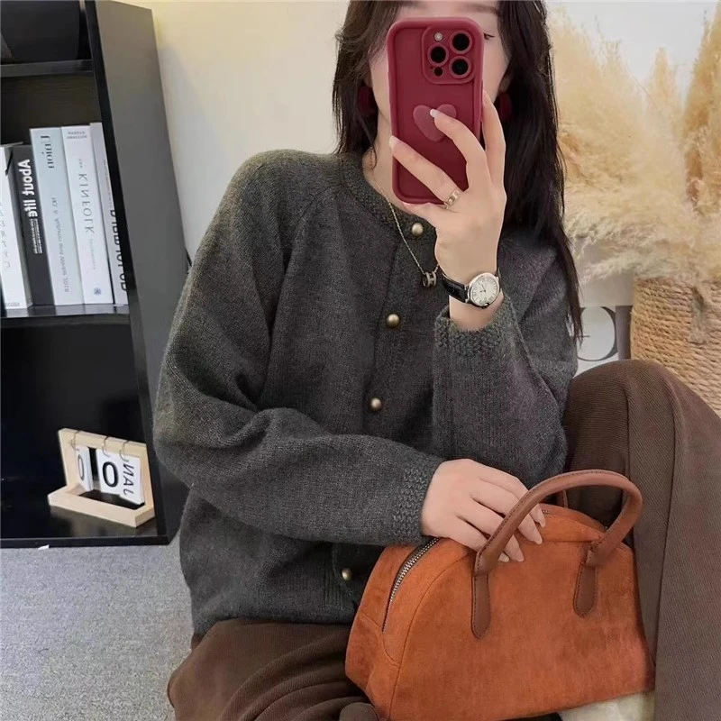 JD-28869   纯色纽扣针织开衫女2023秋季新款宽松毛衣外套