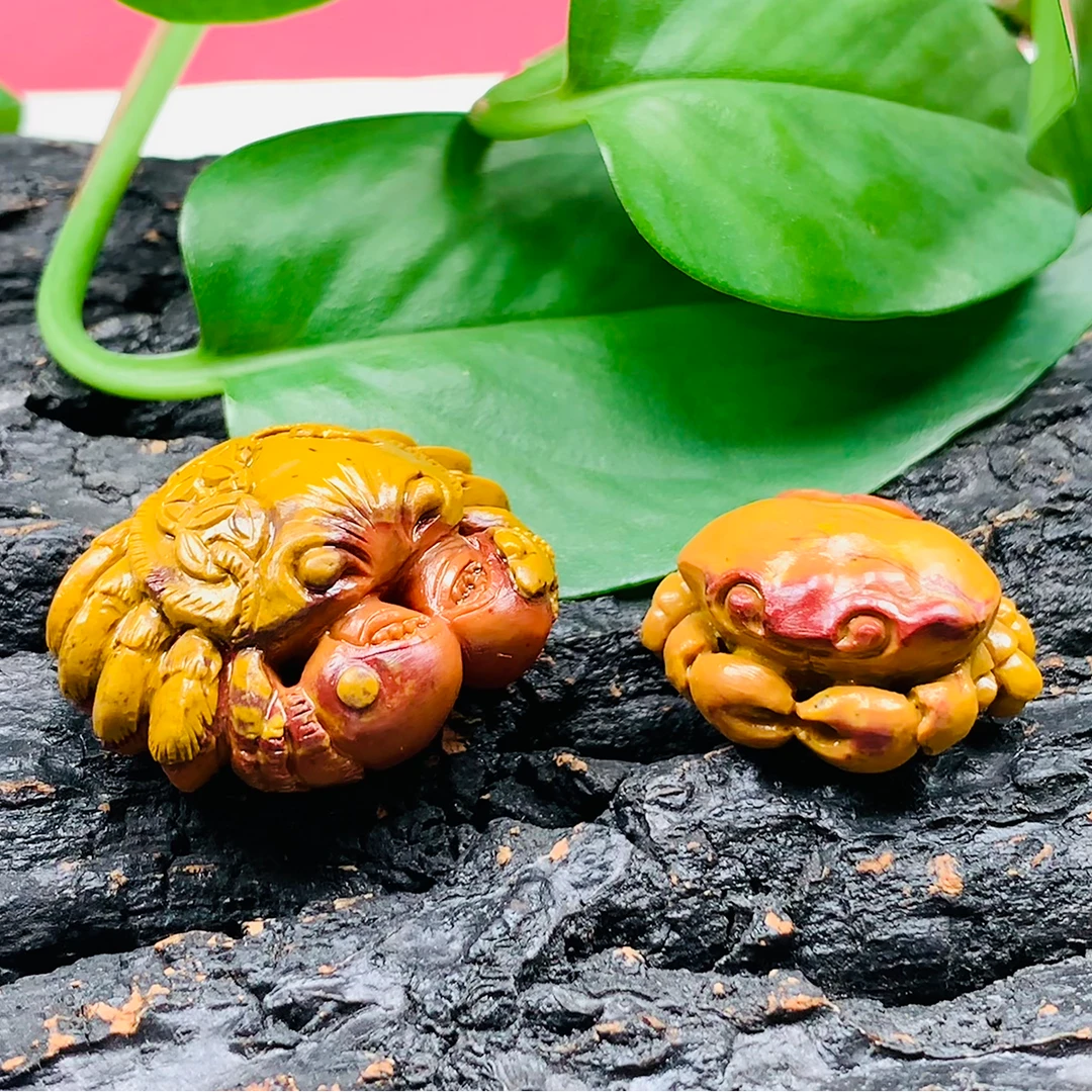 天然老矿七彩盐源玛瑙手工精雕双手来钳八方来财包浆螃蟹摆件挂件