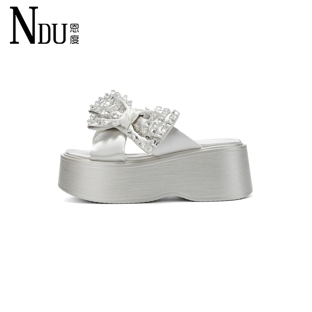 恩度/NDU厚底增高拖鞋女新款网红水钻蝴蝶结休闲拖鞋时尚凉鞋碎钻