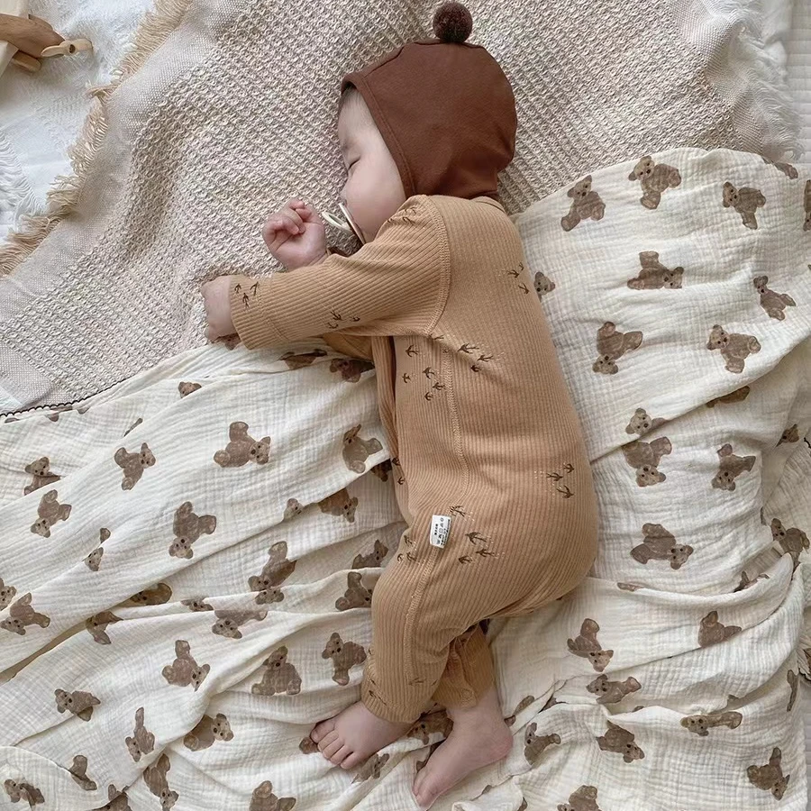 小熊家  萱花草60g恒温棉闭裆哈衣3302