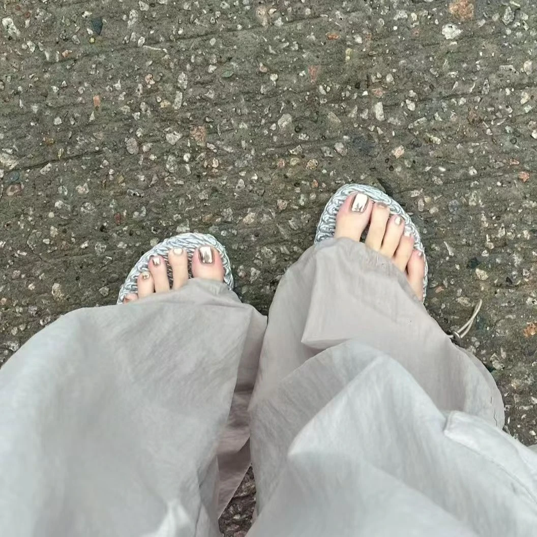 高级感魔镜银脚美甲穿戴甲片电镀银色显白脚趾甲贴片可拆卸美甲片