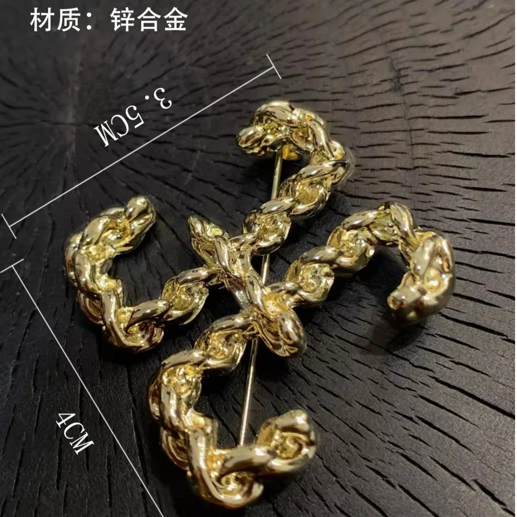 洛边 高级感轻奢双C气质胸花个性别针配饰金色国风重工麻花胸针