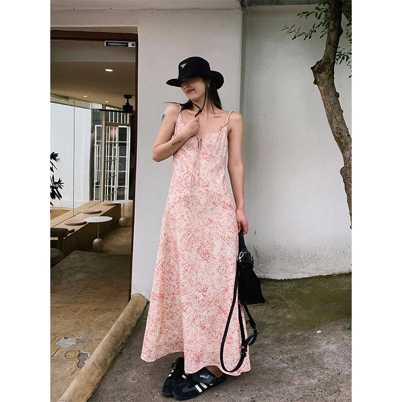 洛边 入夏私语 法式茶歇裙扎染浮雕提花新中式扭结吊带渐变连衣裙