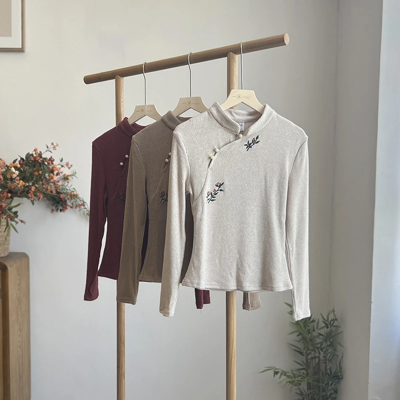 3093《灼灼花蕊》原创国风美学双刺绣精致饰扣打底衫上衣