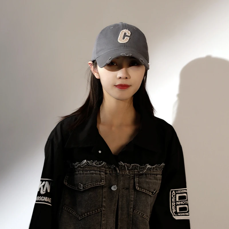 帽子女字母破洞鸭舌帽韩版ins显脸小棒球帽秋季街头时尚情侣帽