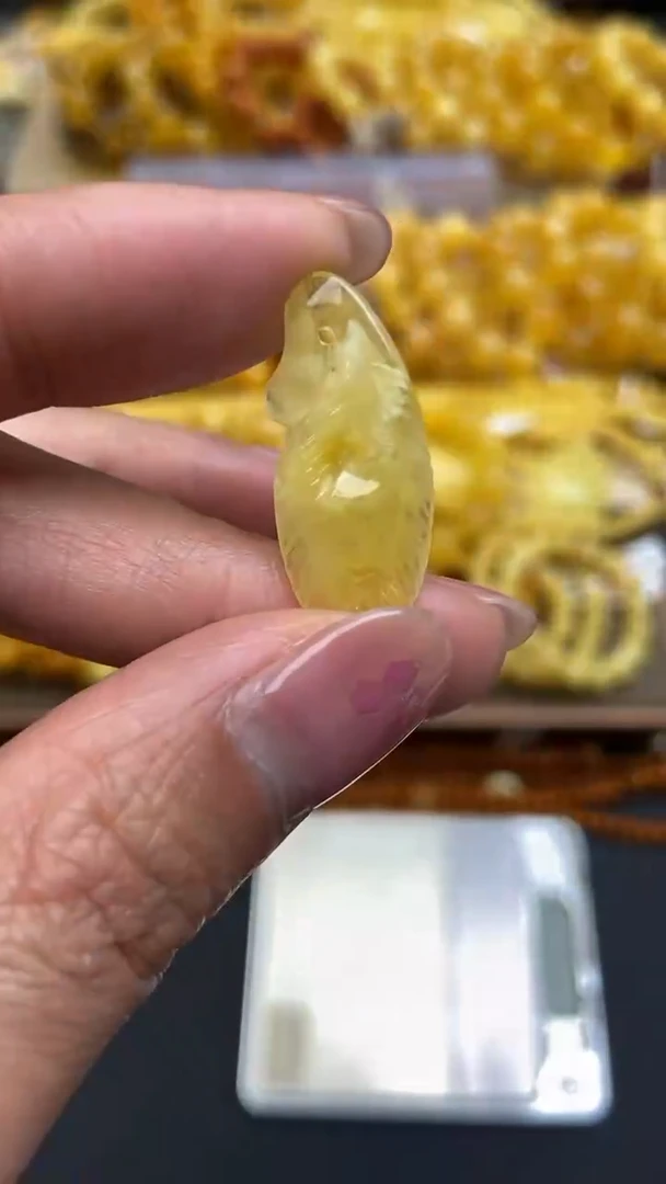 【闪购商品】琥珀裸石未镶嵌6