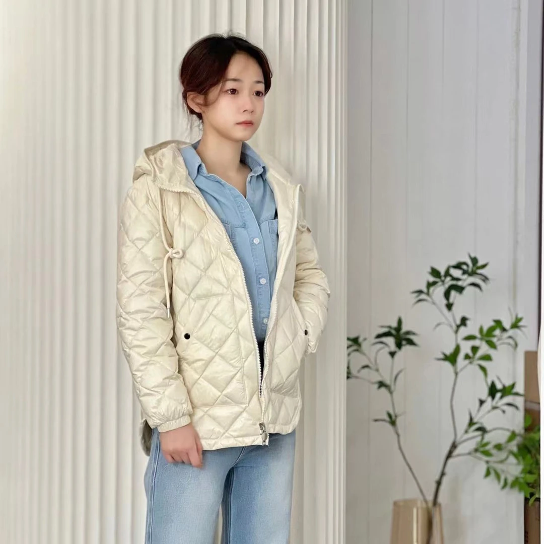 C303款女士户外鹅绒服 保暖时尚宽松女款羽绒衣