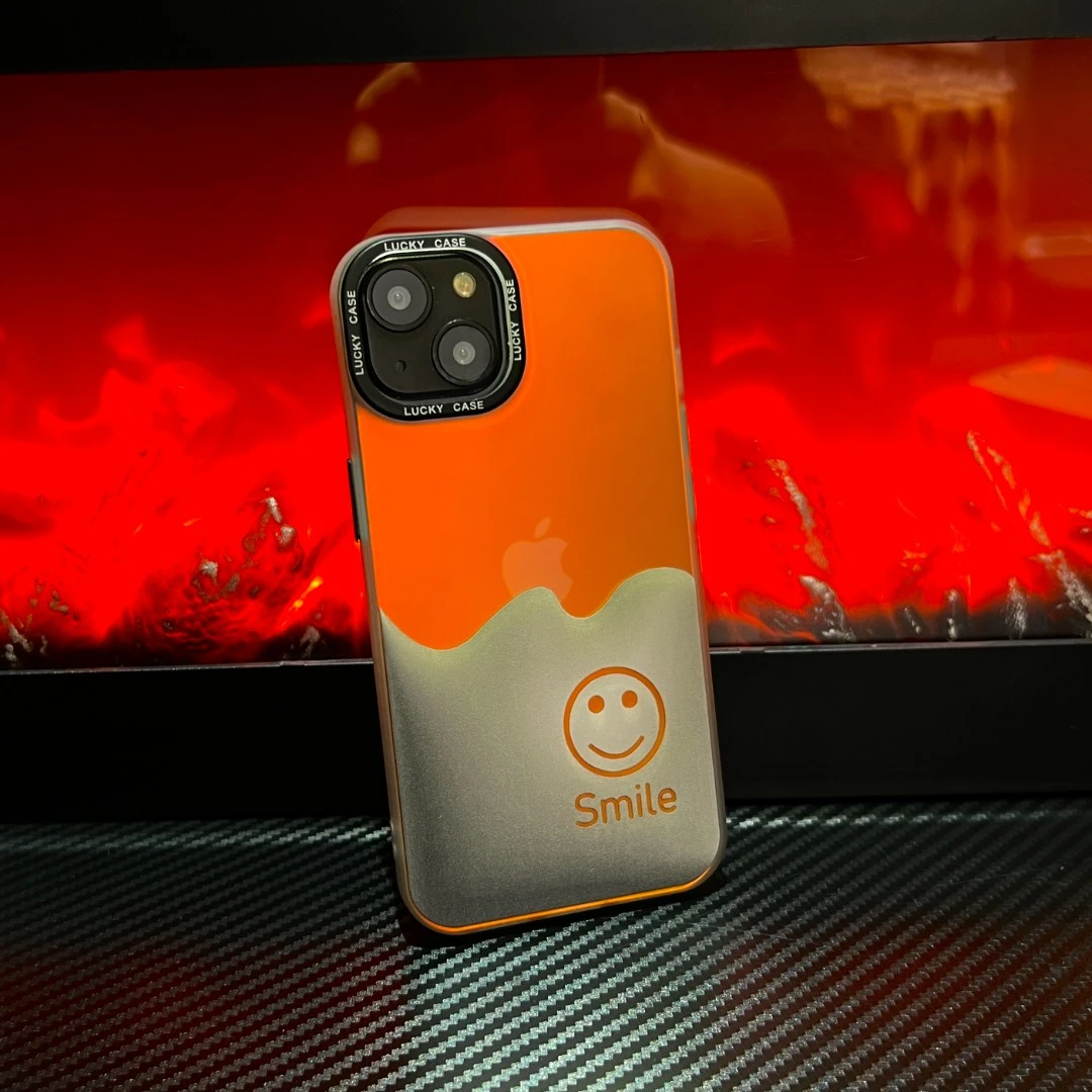 适用苹果14华为灰色笑脸IMD创意个性简约小众ins风情侣手机壳MC