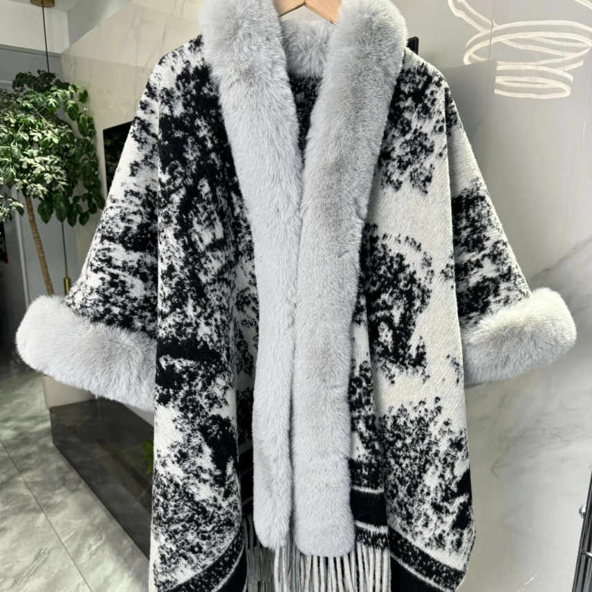 娆蝶水墨画大毛领披肩秋冬新款仿羊绒加厚斗篷复古民族风旅游披肩