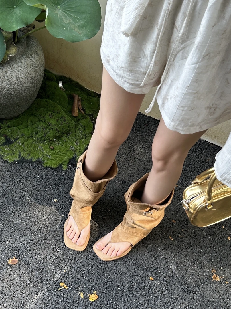 HY｜大筒围春夏夹趾凉靴时尚复古甜辣风夏季多穿长靴内增高5公分