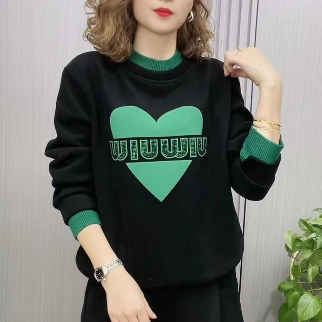 爆款高档女装冬季加绒加厚卫衣时尚新款气质遮肚子爱心潮流女上衣