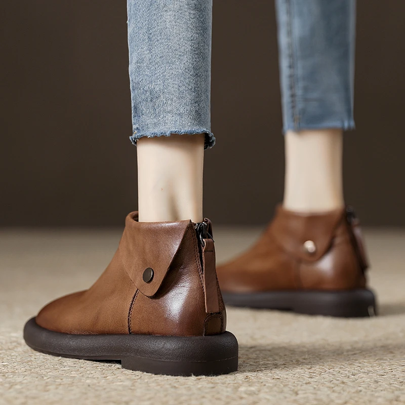 头层牛皮复古马丁靴女2025秋冬新款软底软面真皮短靴休闲短筒裸靴