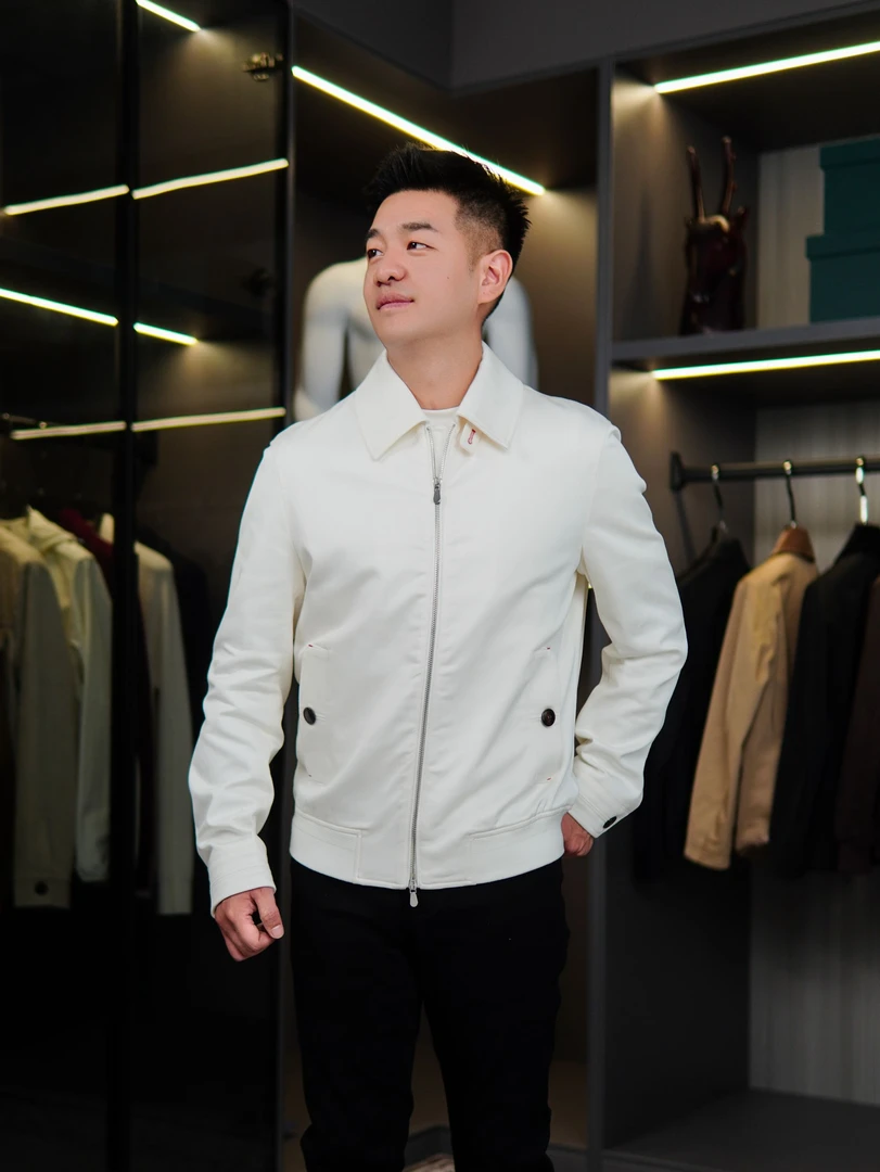 24新款经典纯色男士商务休闲秋冬轻奢翻领拉链简约百搭修身夹克