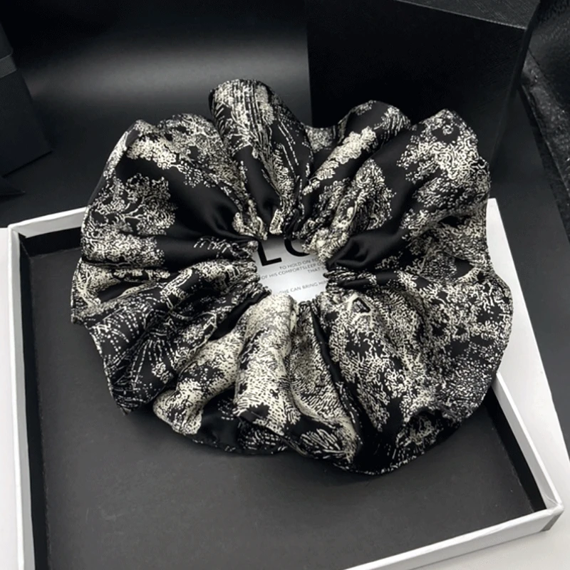 新中式港风大肠发圈女款2025新款时尚洋气大气轻奢高级感头绳发饰