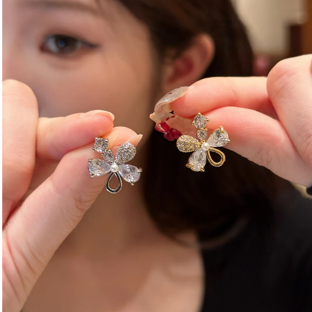 合金合成锆石耳饰 森系花朵皓石仙气珠珠轻奢设计感百精致耳钉