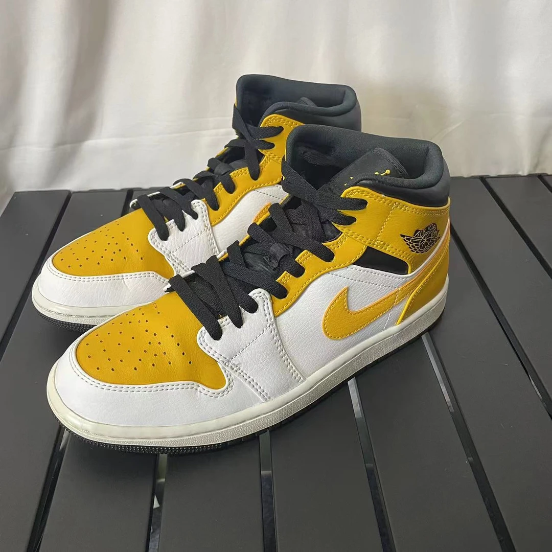 42码公价1k aj 1mid复古篮球鞋黑黄