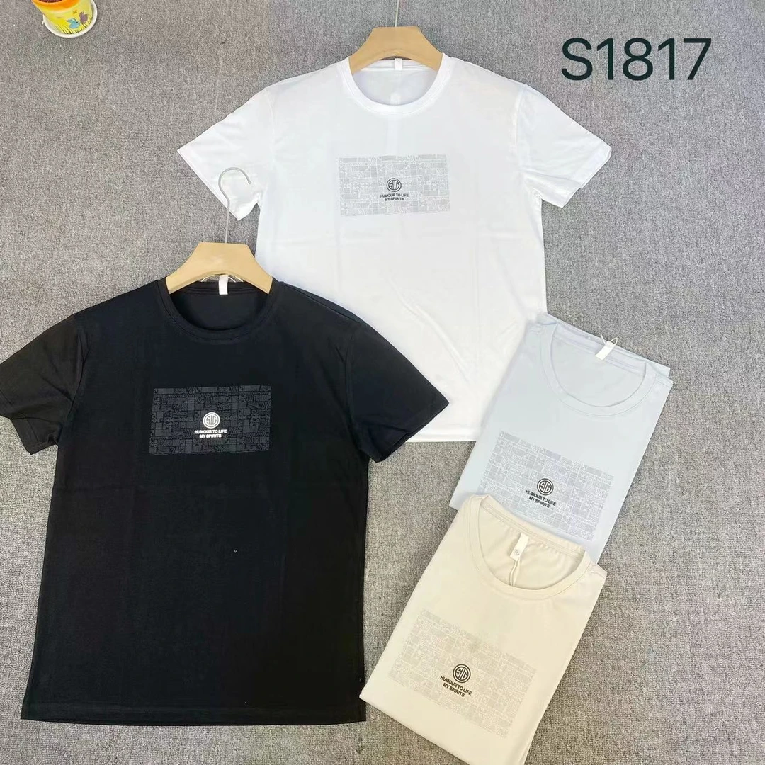 T恤短袖圆领的花型简单大方棉的吸汗特别好