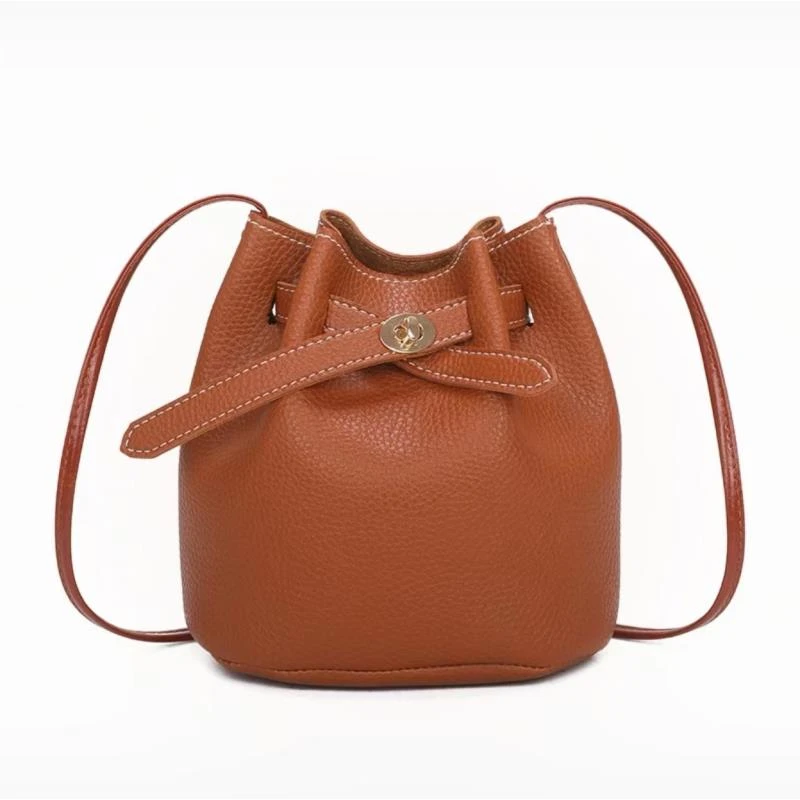 时尚百搭单肩斜跨女包H045