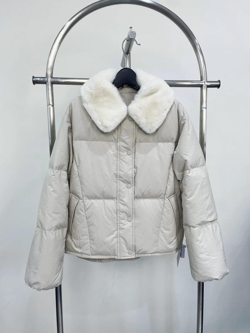 2024新款韩版休闲宽松大码真兔毛领短款女鹅绒薄款羽绒服外套182