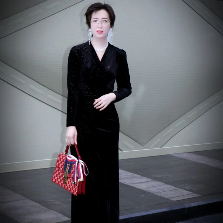T332进口面料修身长裙显瘦黑色气质时尚洋气轻奢