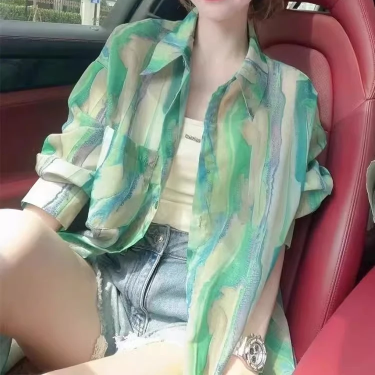 欧货绿色印花防晒透气衬衫女2025春夏时尚洋气宽松休闲衬衣外套潮