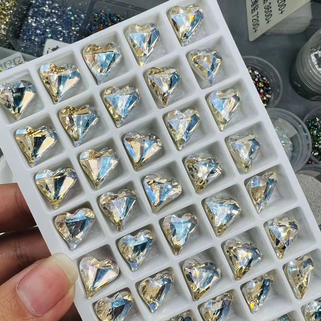 LR【12*13大歪心银光白】20颗美甲异形钻歪心钻水晶玻璃经典镀底