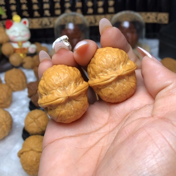 橄榄核吊坠48钢蛋萌萌包