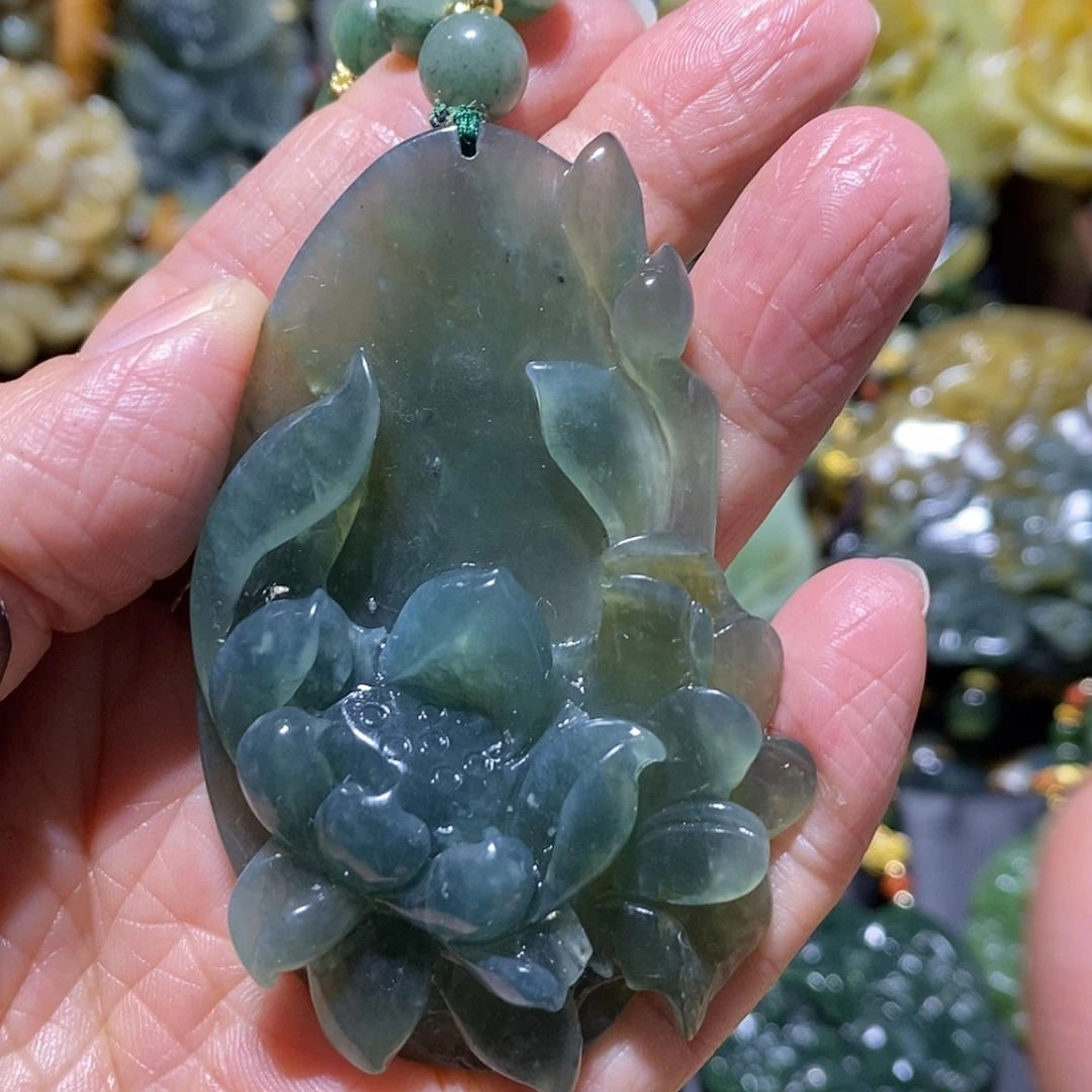 【闪购商品】蛇纹石玉颈饰未镶嵌