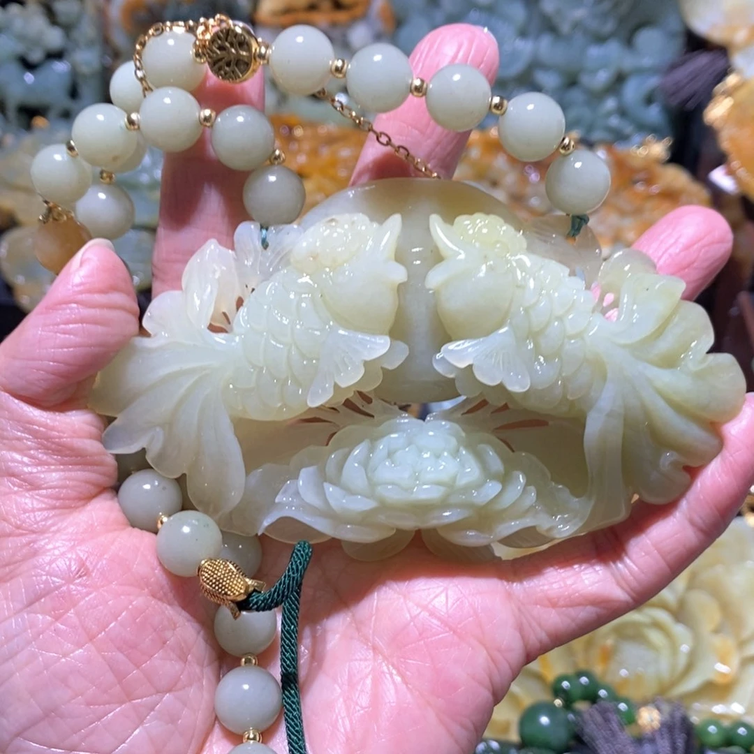 岫玉吊坠(赠链)未镶嵌