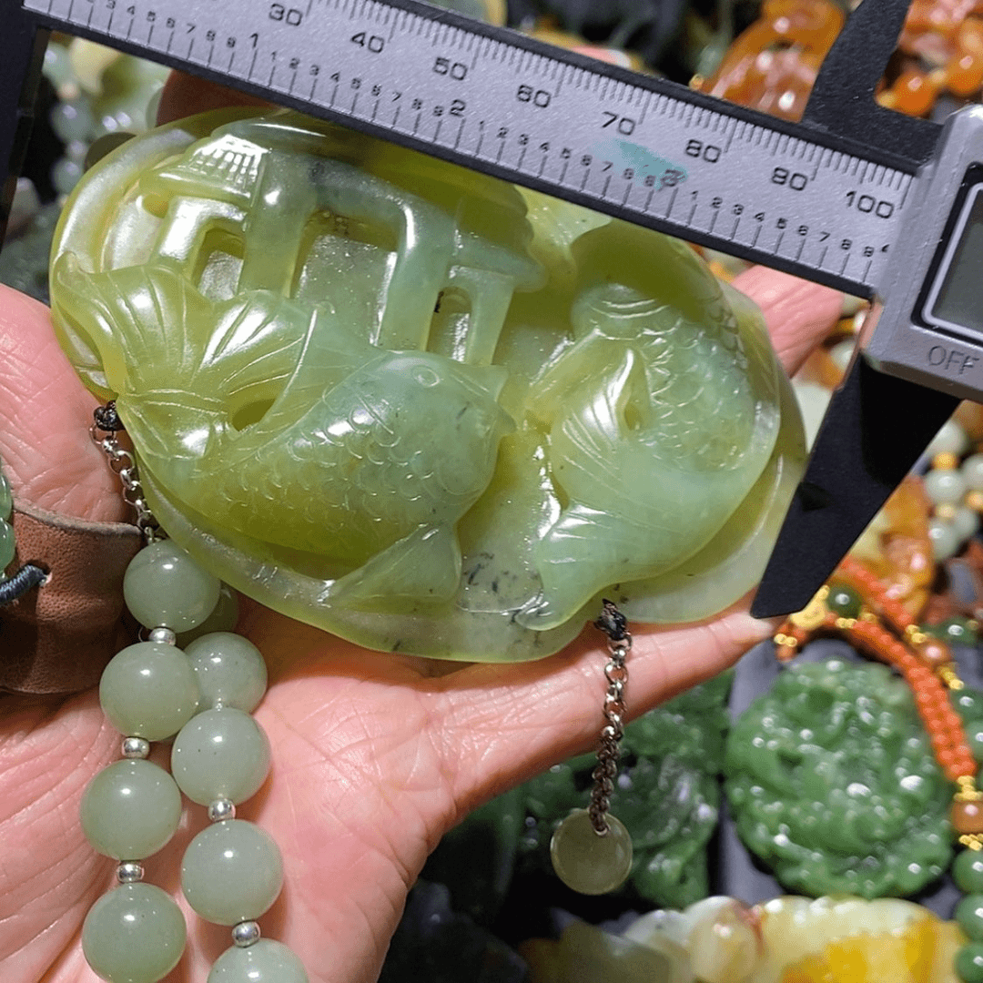 【闪购商品】蛇纹石玉颈饰合金