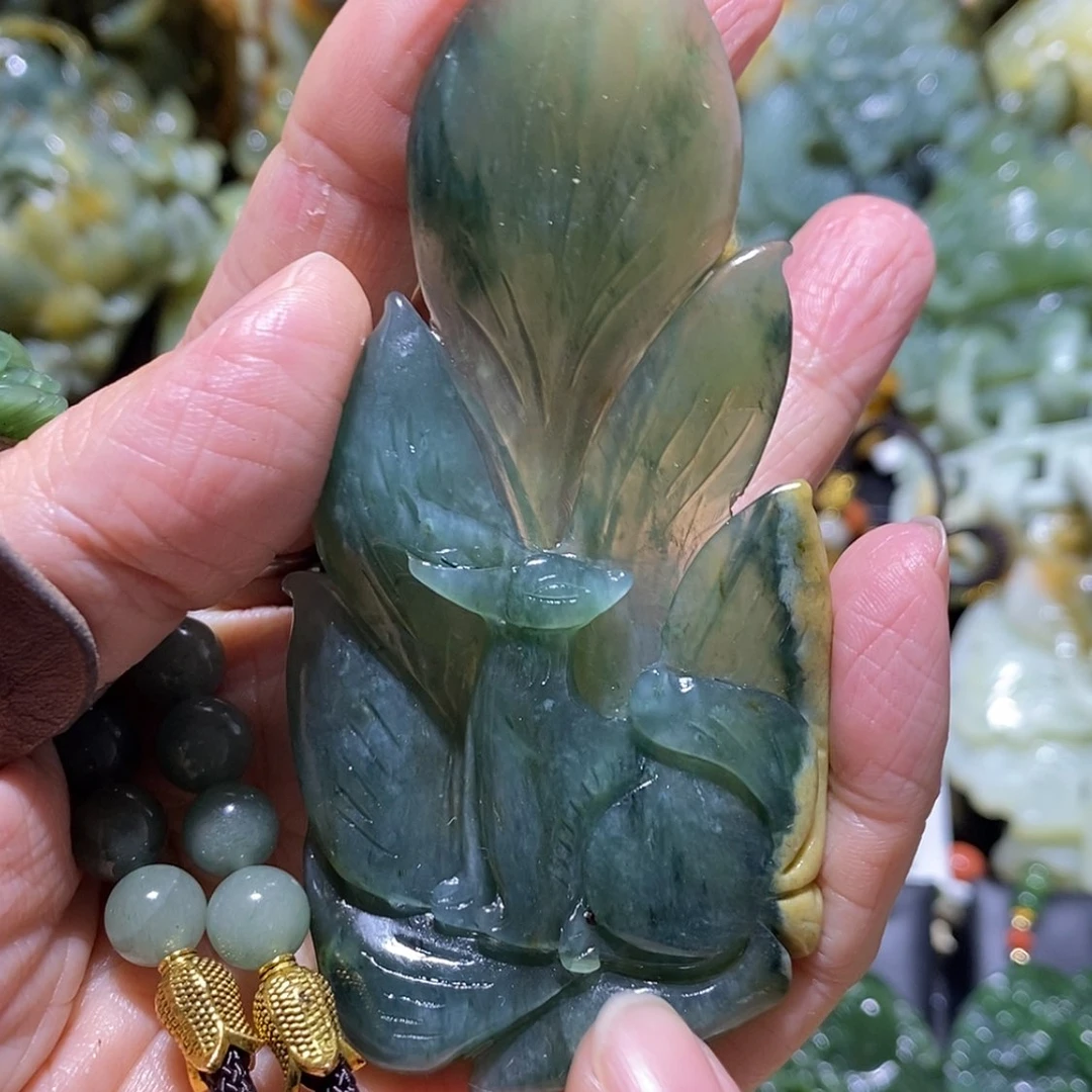 【闪购商品】蛇纹石玉颈饰合金
