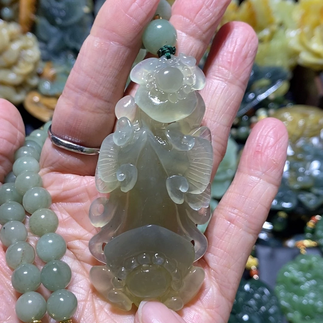 【闪购商品】蛇纹石玉颈饰未镶嵌