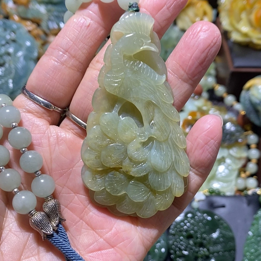 【闪购商品】蛇纹石玉颈饰合金
