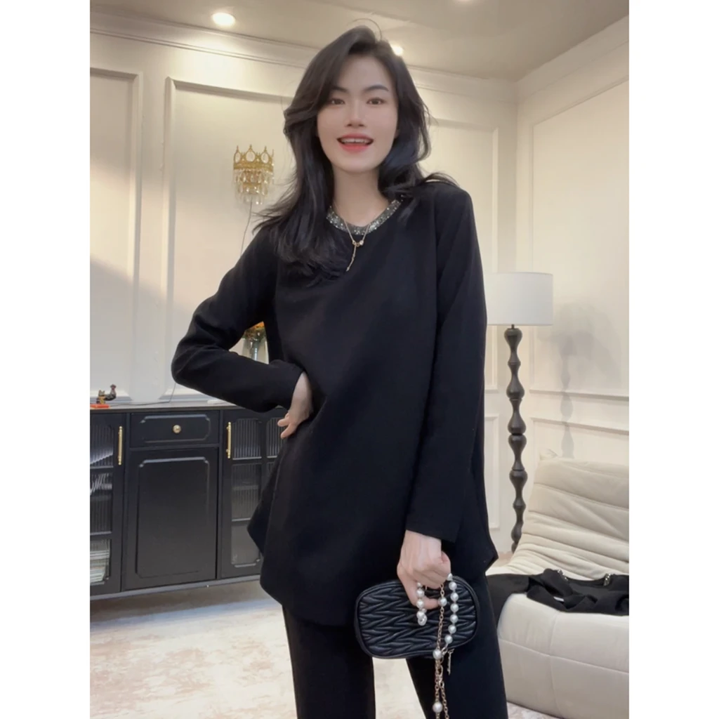 【精致生活】加厚/加绒~秋冬新款烫钻百搭休闲纯色圆领设计上衣