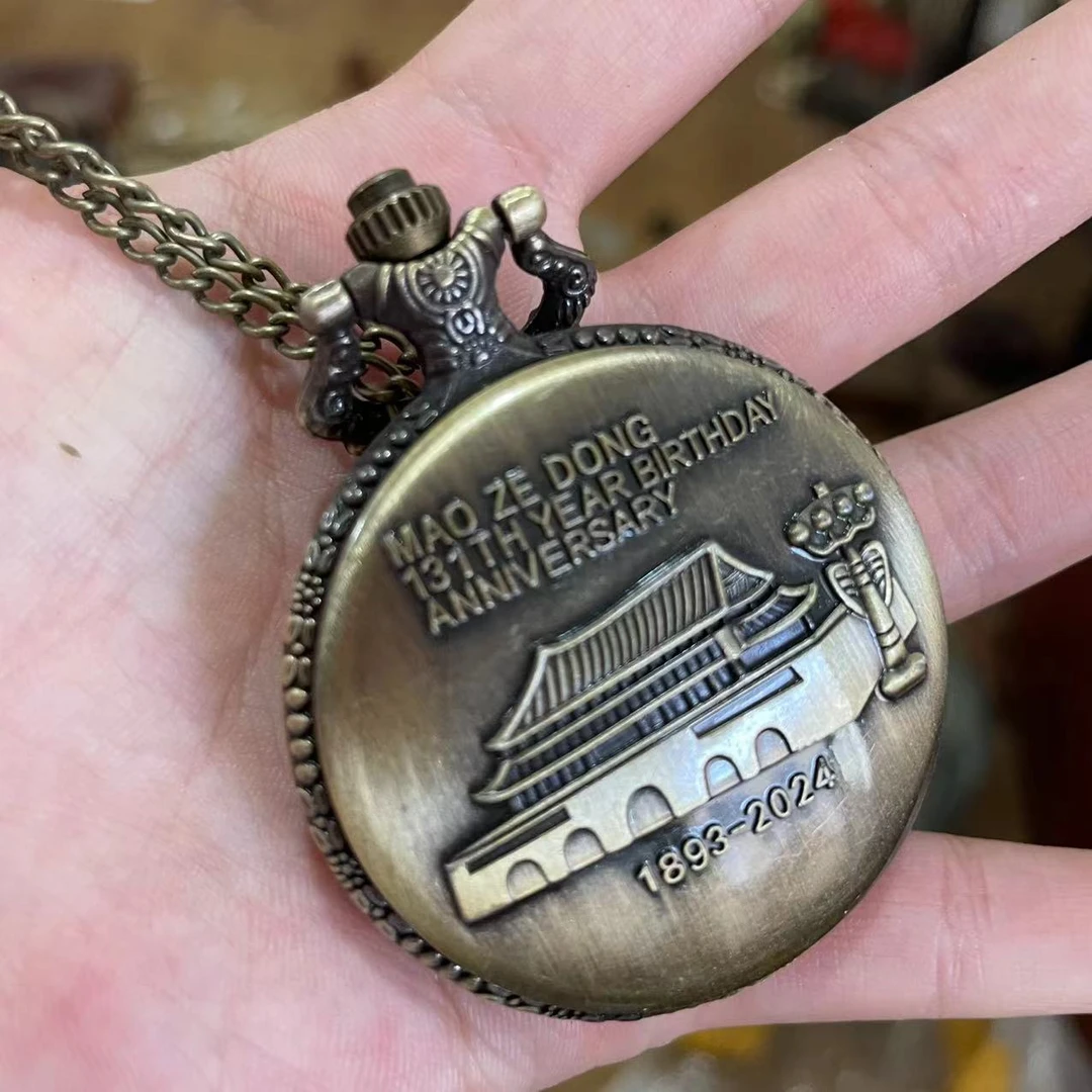 106-------怀 （款式随机）   表摆件