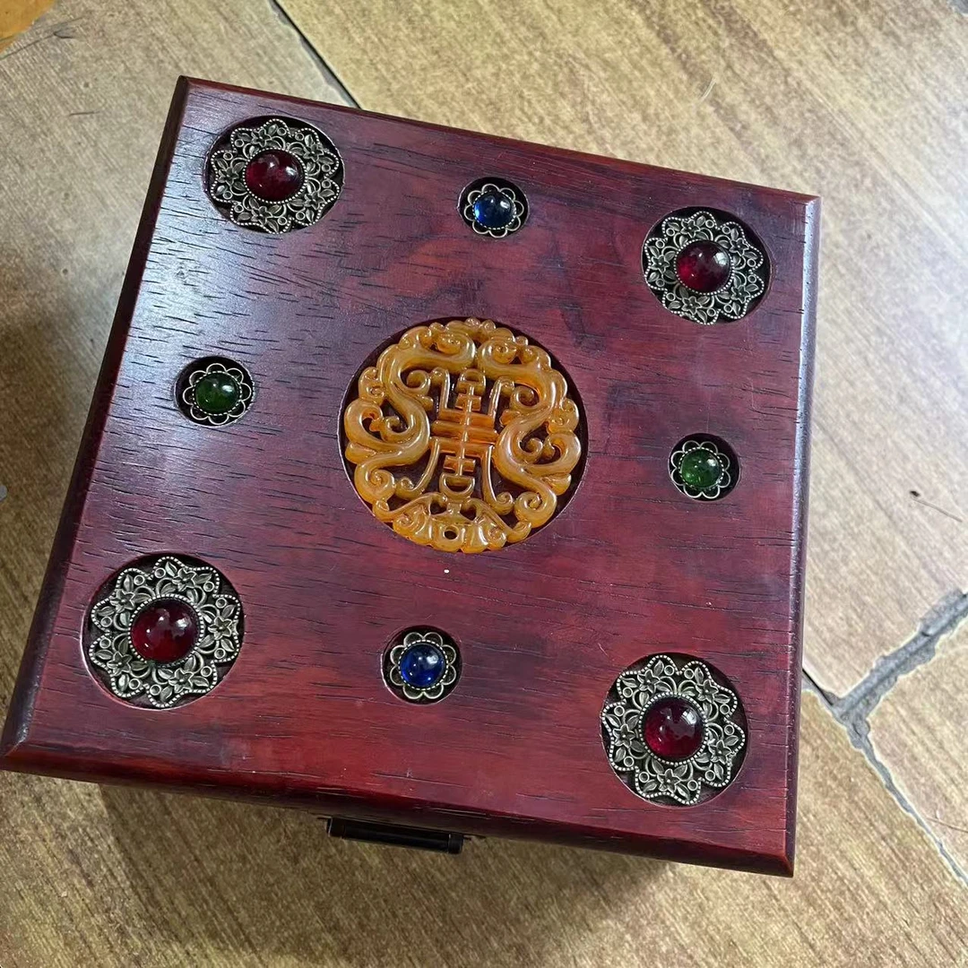 247----木盒 （内有物）家居摆件