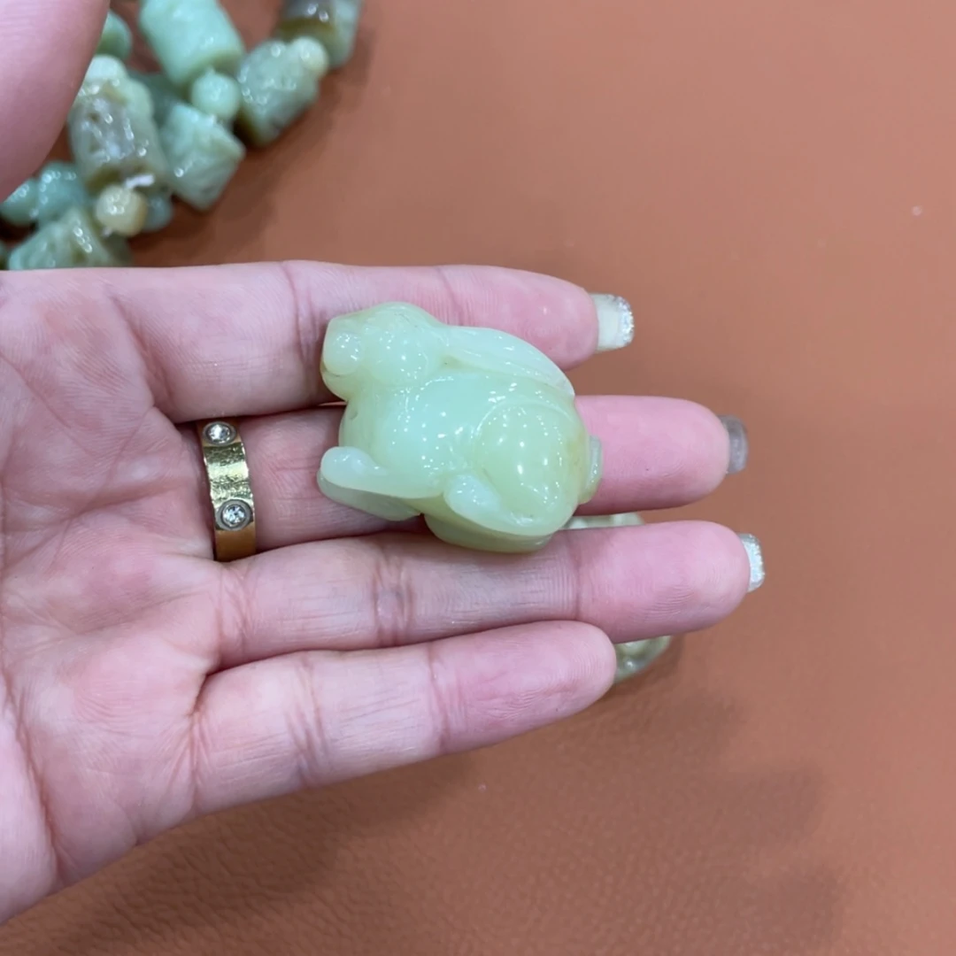 【闪购商品】岫岩老玉（透闪石质玉）颈饰未镶嵌摘*