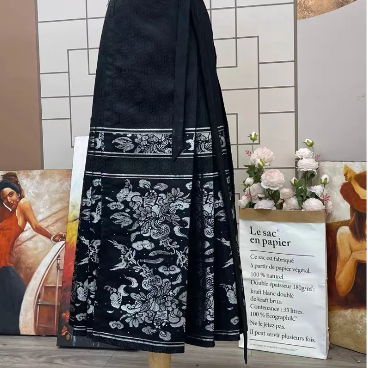 羽唐名2024年四季百搭新中式宫廷楼阁马面裙彩织时尚气质半身裙