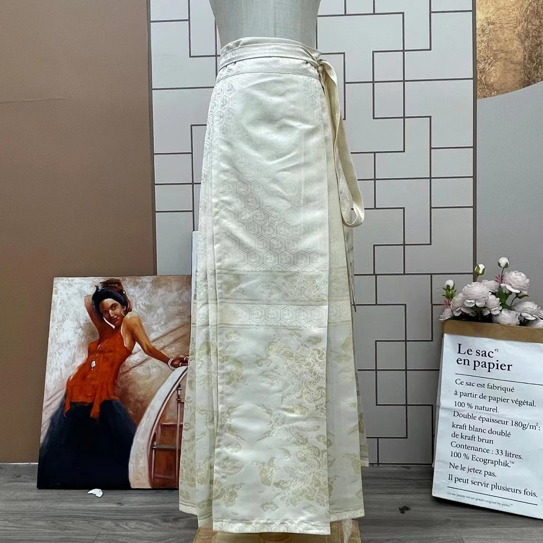 代佳莉2024年四季百搭新中式宫廷楼阁马面裙彩织时尚半身裙(8890)