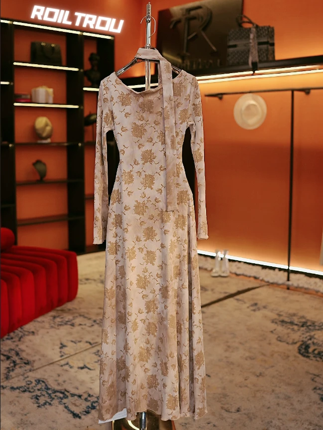 roiltrou【编号76】轻奢气质女人味修身碎花长袖连衣裙ZA1524311891